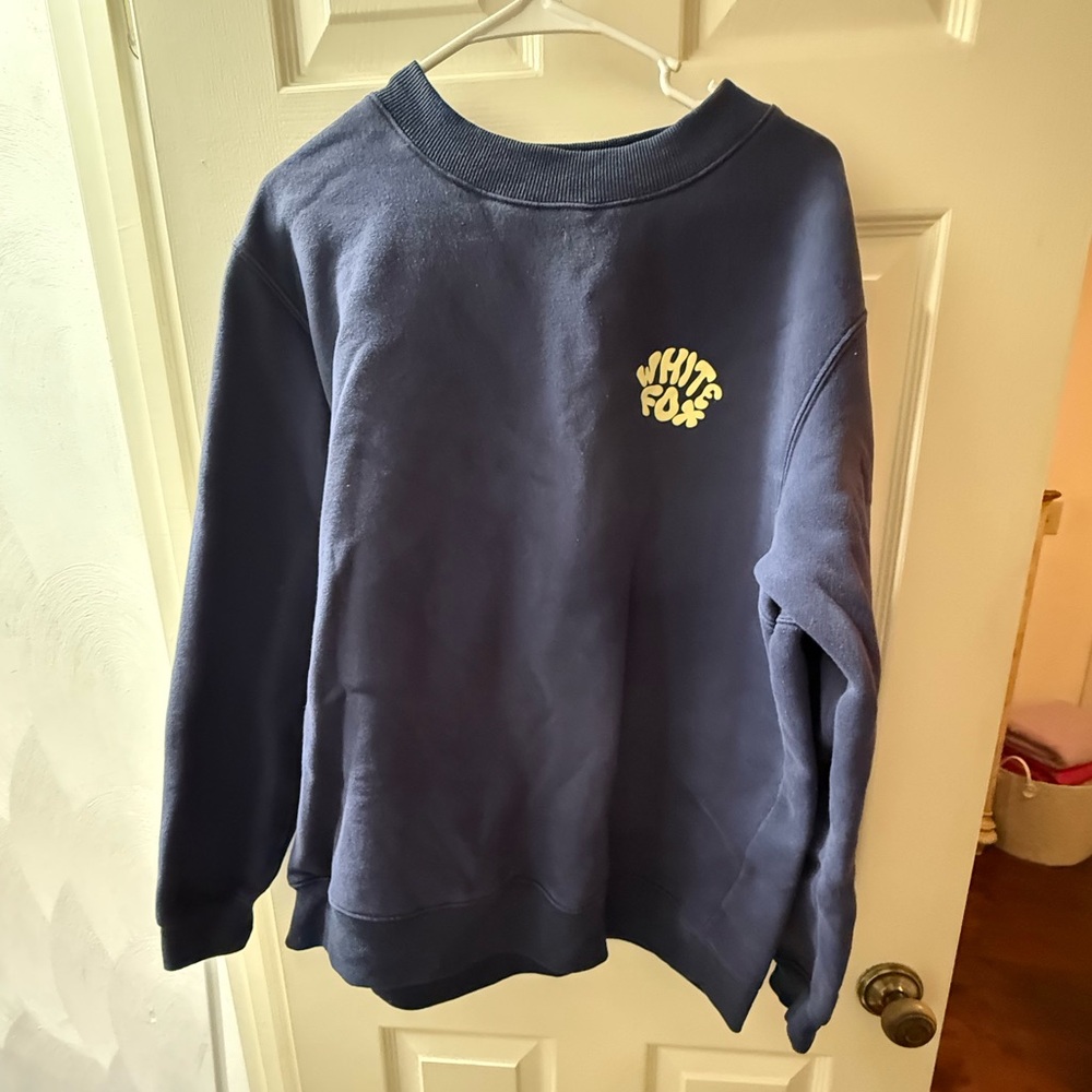 White fox crewneck